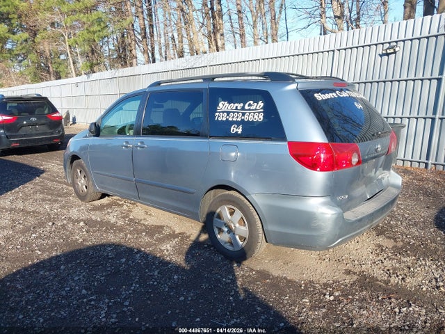 2010 TOYOTA SIENNA 5TDKK4CC8AS320715 Photo 2