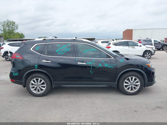 2020 Nissan Rogue S Fwd მანქანა იყიდება აუქციონზე, vin: JN8AT2MT5LW001937, აუქციონის ნომერი: 44867725