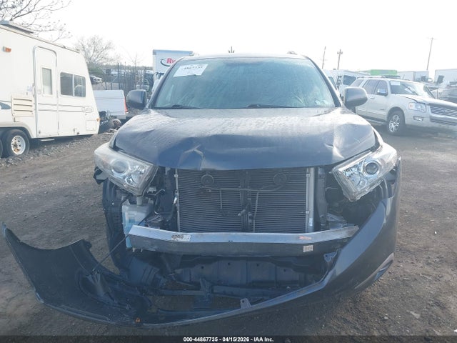 Продаж на аукціоні авто 2012 Toyota Highlander Base V6, vin: 5TDBK3EH4CS136703, номер лоту: 44867735