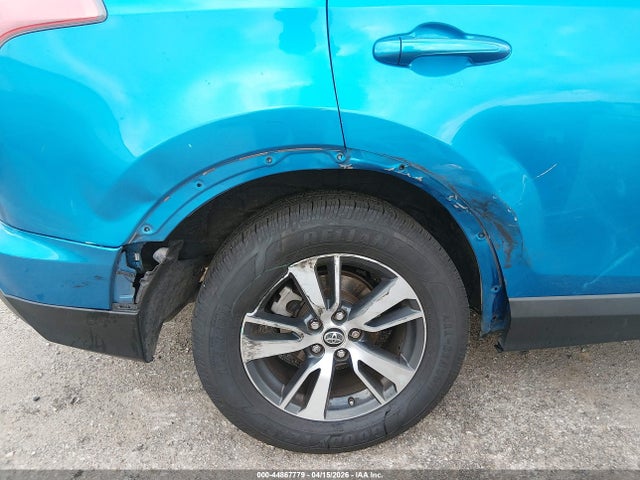 Toyota Rav4 Xle 2016 JTMWFREV7GD081339 Image 6