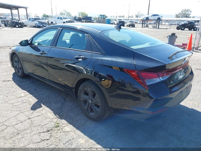 KMHLM4AG2PU432110 Hyundai ELANTRA SEL
