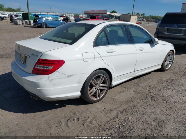 44867861 :رقم المزاد ، WDDGF8AB5ER322203 vin ، 2014 Mercedes-benz C 300 Sport 4matic مزاد بيع