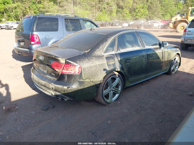 2010 AUDI S4 WAUBGAFL2AA152592 Photo 3