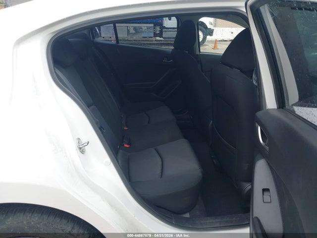 JM1BM1T76G1279292 Mazda Mazda3 I Sport