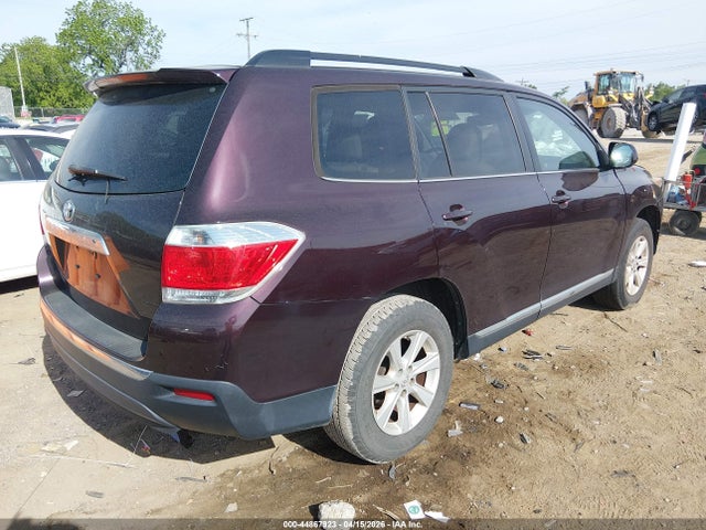 2013 Toyota Highlander Se V6 მანქანა იყიდება აუქციონზე, vin: 5TDZK3EH1DS137484, აუქციონის ნომერი: 44867923