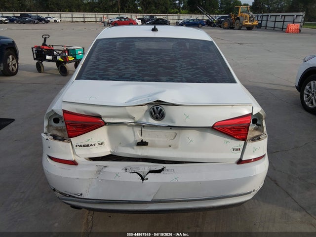 2016 Volkswagen Passat 1.8t Se მანქანა იყიდება აუქციონზე, vin: 1VWBS7A34GC035828, აუქციონის ნომერი: 44867949