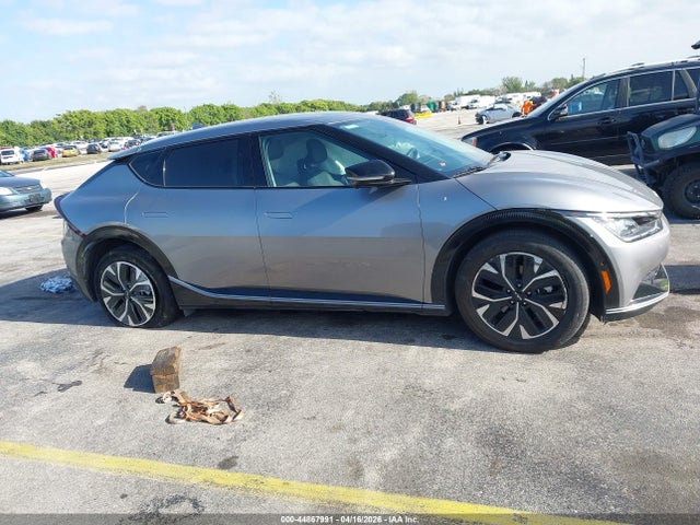 KNDC34LA4R5220256 KIA Ev6 Wind
