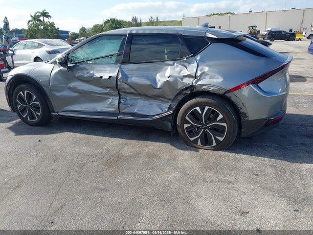 KNDC34LA4R5220256 KIA Ev6 Wind