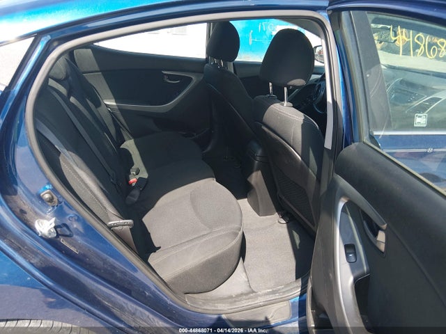 Продажа на аукционе авто 2015 Hyundai Elantra Se, vin: 5NPDH4AE2FH569715, номер лота: 44868071