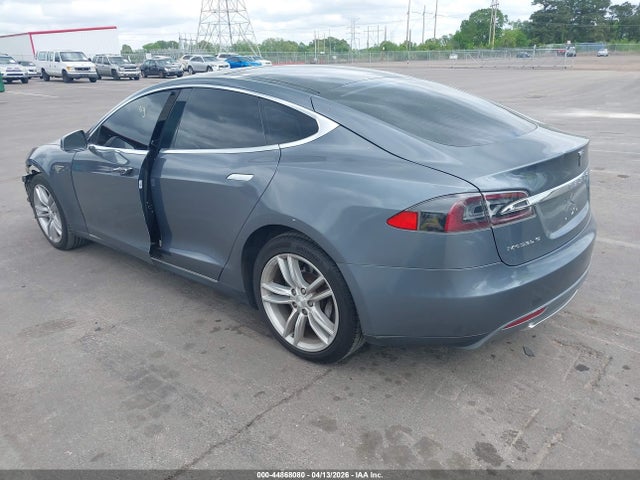 2014 TESLA MODEL S 5YJSA1H10EFP43727 Photo 2