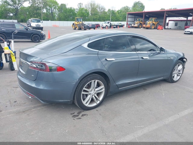 2014 TESLA MODEL S 5YJSA1H10EFP43727 Photo 3