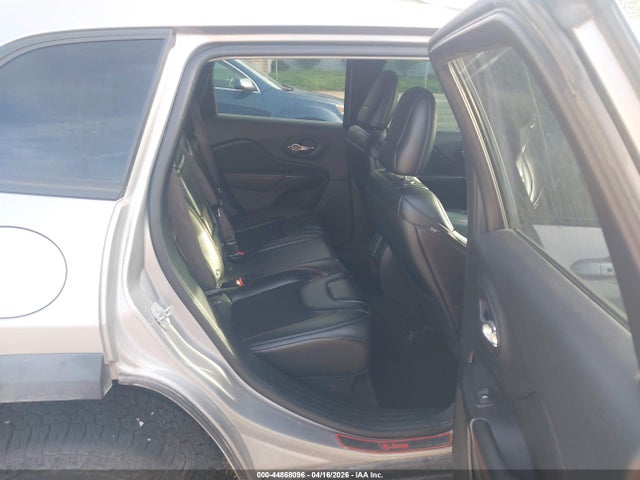 44868096 :رقم المزاد ، 1C4PJMBX6KD137047 vin ، 2019 Jeep Cherokee Trailhawk 4x4 مزاد بيع