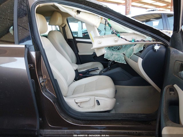 44868115 :رقم المزاد ، 3VWD17AJ8EM431380 vin ، 2014 Volkswagen Jetta 1.8t Se مزاد بيع