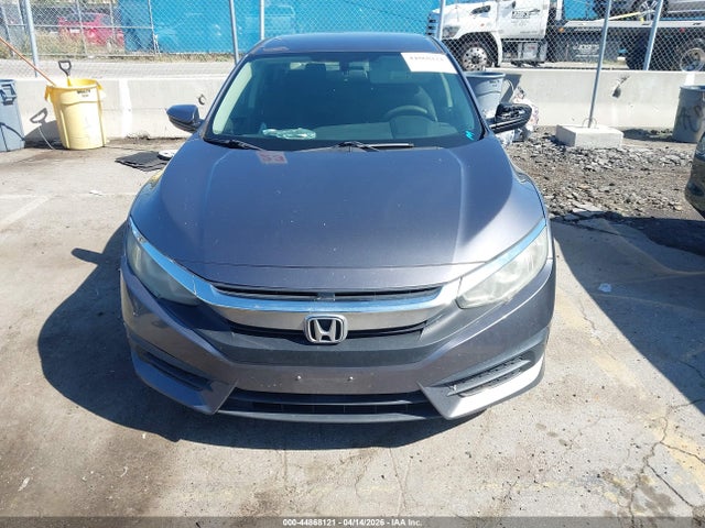2HGFC2F55JH521164 Honda Civic Lx