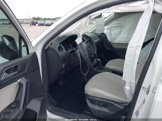 2021 Volkswagen Tiguan 2.0t Se/2.0t Se R-line Black/2.0t Sel მანქანა იყიდება აუქციონზე, vin: 3VV3B7AX3MM031520, აუქციონის ნომერი: 44868164