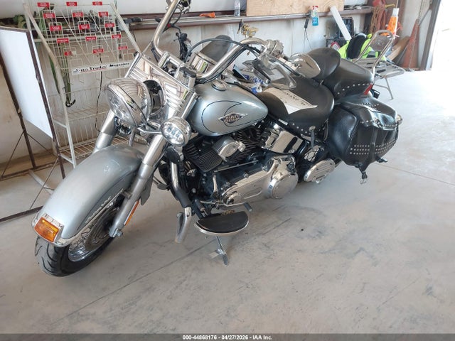 2011 Harley-davidson Flstc მანქანა იყიდება აუქციონზე, vin: 1HD1BW510BB041303, აუქციონის ნომერი: 44868176