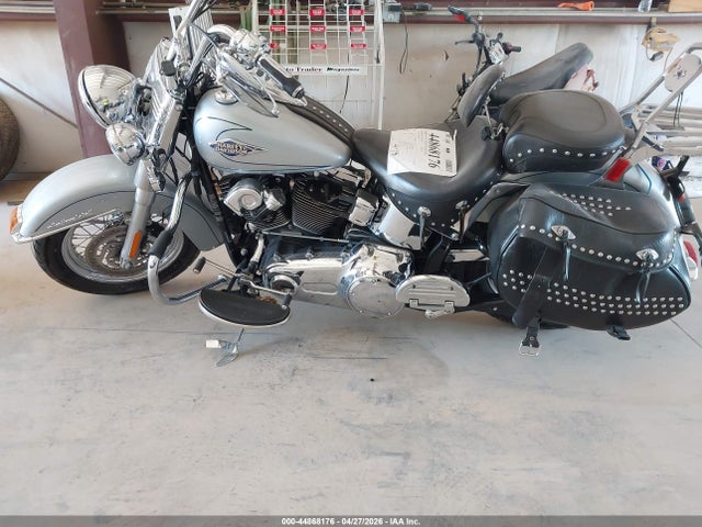 2011 Harley-davidson Flstc მანქანა იყიდება აუქციონზე, vin: 1HD1BW510BB041303, აუქციონის ნომერი: 44868176