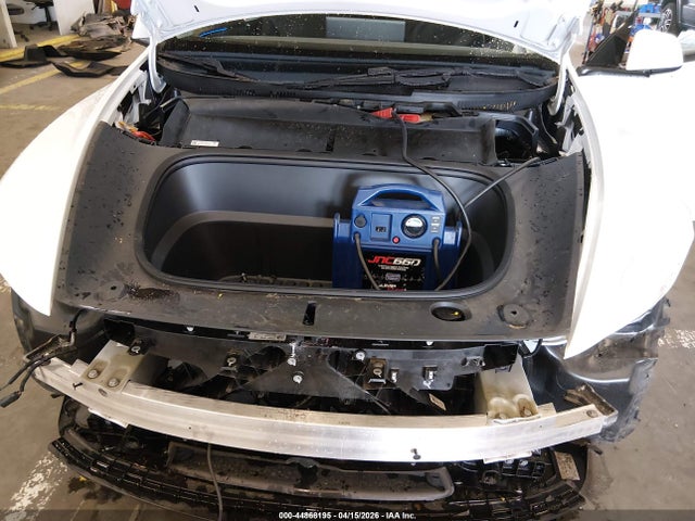 Aukcja sprzedaży 2026 Tesla Model Y Premium Rear-wheel Drive/standard Rear-wheel Drive, vin: 7SAYGDED0TF382881, numer aukcji: 44868195