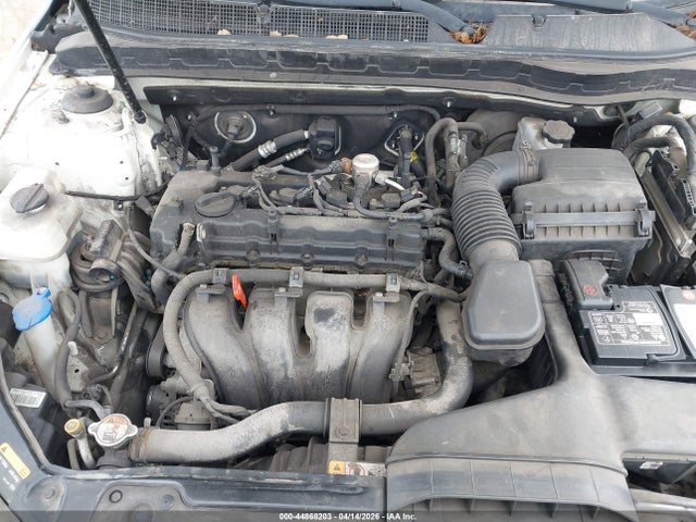 Продажа на аукционе авто 2015 Kia Optima Lx, vin: KNAGM4A7XF5605206, номер лота: 44868203