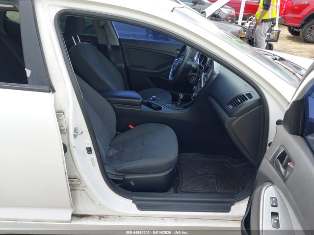 Продажа на аукционе авто 2015 Kia Optima Lx, vin: KNAGM4A7XF5605206, номер лота: 44868203