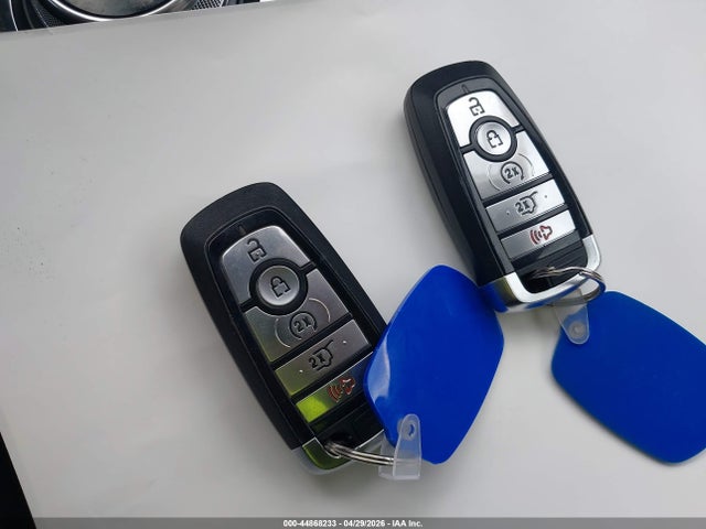 44868233 :رقم المزاد ، 1FMCU9J93NUA07023 vin ، 2022 Ford Escape Titanium مزاد بيع