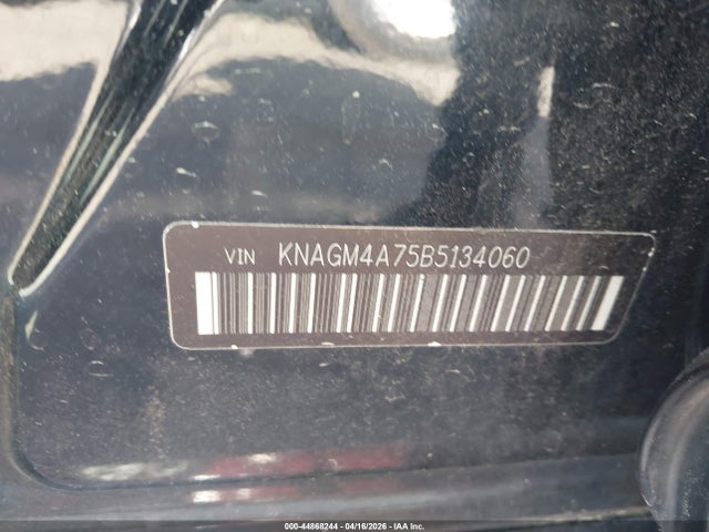 2011 KIA OPTIMA KNAGM4A75B5134060 Photo 8
