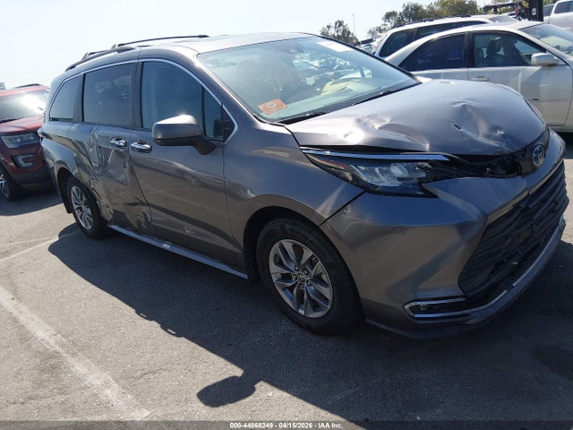 2023 TOYOTA SIENNA 5TDYRKEC0PS143710