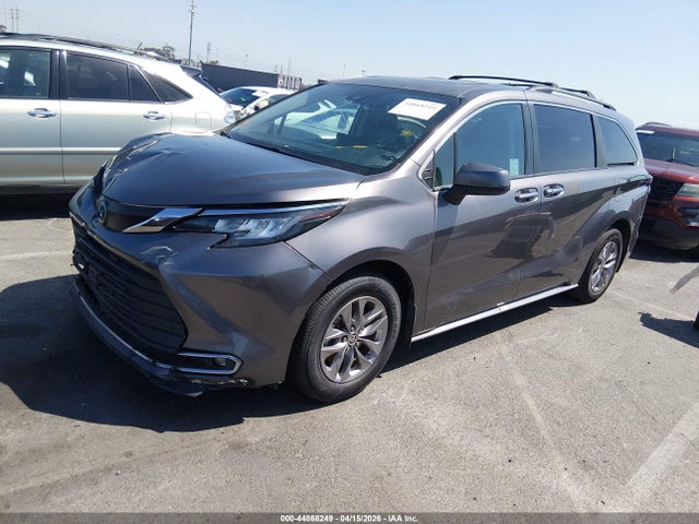 2023 TOYOTA SIENNA 5TDYRKEC0PS143710 Photo 1