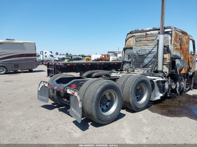 Volvo VN VNL 2014 4V4NC9EH4EN169274 Image 4