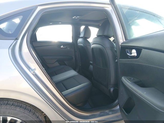 2022 Kia Forte Gt-line მანქანა იყიდება აუქციონზე, vin: 3KPF54ADXNE486304, აუქციონის ნომერი: 44868299