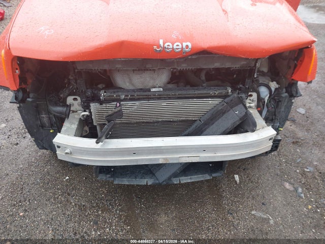 44868327 :رقم المزاد ، ZACCJBBB1JPH52015 vin ، 2018 Jeep Renegade Latitude 4x4 مزاد بيع