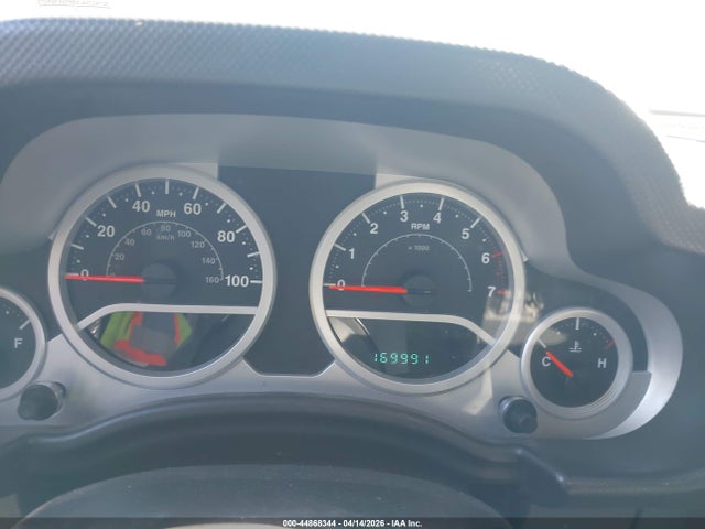 2010 JEEP WRANGLER UNLIMITED 1J4BA6H14AL184956 Photo 6