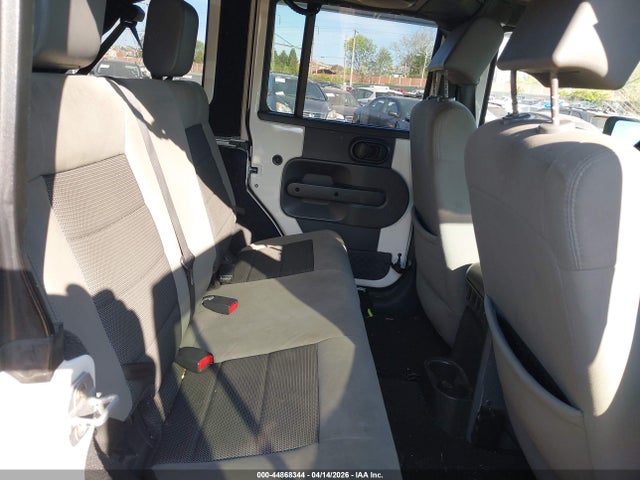 2010 JEEP WRANGLER UNLIMITED 1J4BA6H14AL184956 Photo 7