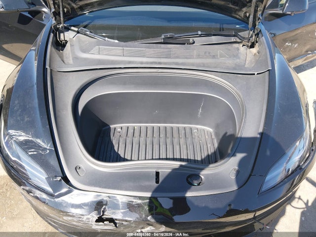 44868360 :رقم المزاد ، 5YJ3E1EB6SF952343 vin ، 2025 Tesla Model 3 Long Range All-wheel Drive مزاد بيع