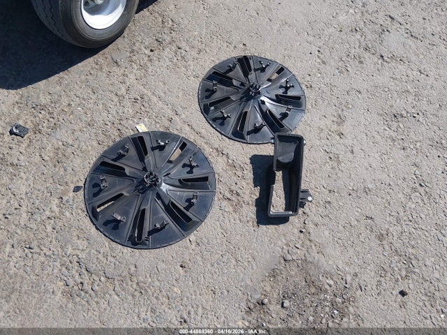 44868360 :رقم المزاد ، 5YJ3E1EB6SF952343 vin ، 2025 Tesla Model 3 Long Range All-wheel Drive مزاد بيع