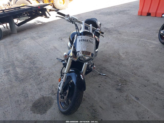 Suzuki VZR1800 2025 JS1VY53A8S7100352 Image 5