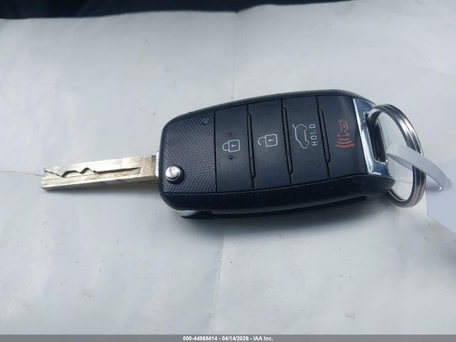 44868414 :رقم المزاد ، 5XYPGDA32GG148813 vin ، 2016 Kia Sorento 2.4l Lx مزاد بيع