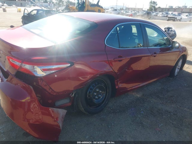 4T1B11HK0JU651622 Toyota CAMRY LE