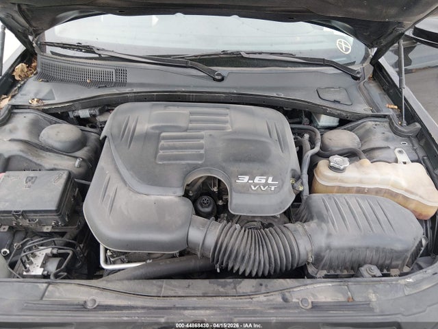 44868430 :رقم المزاد ، 2C3CCAAG1KH663926 vin ، 2019 Chrysler 300 Touring مزاد بيع