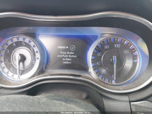 44868430 :رقم المزاد ، 2C3CCAAG1KH663926 vin ، 2019 Chrysler 300 Touring مزاد بيع