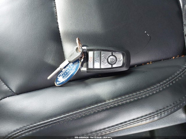 2019 Ford Explorer Xlt მანქანა იყიდება აუქციონზე, vin: 1FM5K8D87KGA94494, აუქციონის ნომერი: 44868436