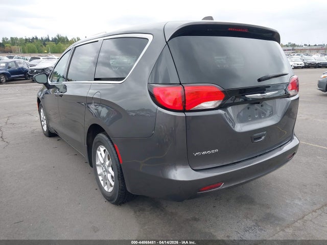 2023 CHRYSLER VOYAGER 2C4RC1CG6PR610854 Photo 2