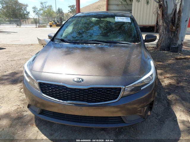 Aukcja sprzedaży 2017 Kia Forte Lx, vin: 3KPFK4A77HE120985, numer aukcji: 44868489