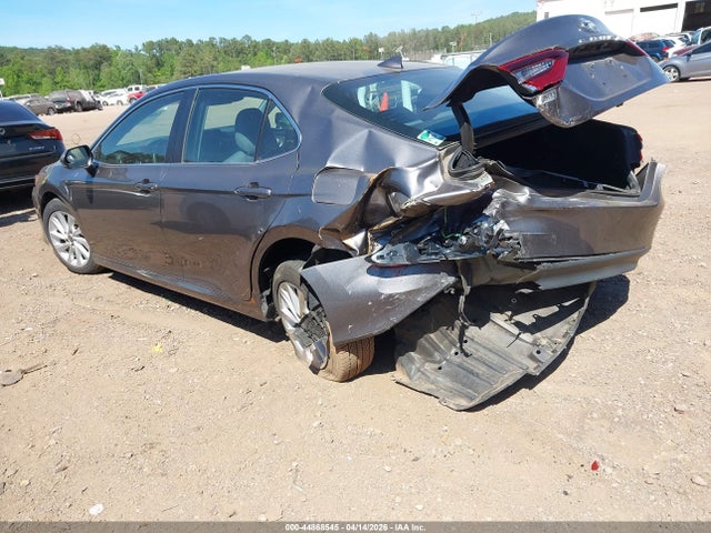 Продаж на аукціоні авто 2021 Toyota Camry Le, vin: 4T1C11AK7MU455499, номер лоту: 44868545
