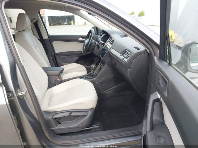 44868590 :رقم المزاد ، 3VV2B7AX0KM091926 vin ، 2019 Volkswagen Tiguan Se/sel/sel R-line Jet-black/sel R-line مزاد بيع