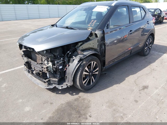 44868621 :رقم المزاد ، 3N1CP5CV8LL546052 vin ، 2020 Nissan Kicks Sv Xtronic Cvt مزاد بيع