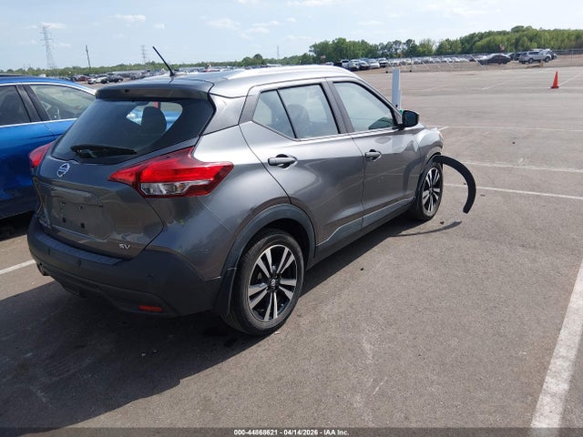 44868621 :رقم المزاد ، 3N1CP5CV8LL546052 vin ، 2020 Nissan Kicks Sv Xtronic Cvt مزاد بيع