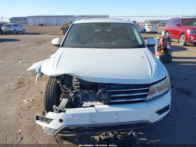2018 Volkswagen Tiguan 2.0t Se/2.0t Sel მანქანა იყიდება აუქციონზე, vin: 3VV2B7AXXJM037726, აუქციონის ნომერი: 44868643