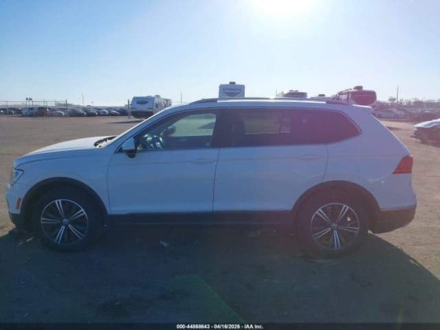 2018 Volkswagen Tiguan 2.0t Se/2.0t Sel მანქანა იყიდება აუქციონზე, vin: 3VV2B7AXXJM037726, აუქციონის ნომერი: 44868643