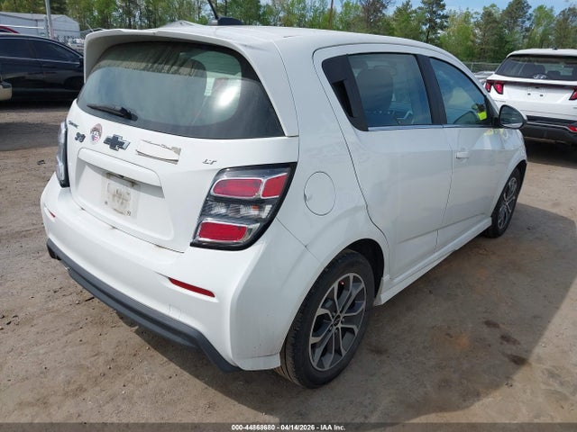 1G1JD6SHXJ4105338 Chevrolet Sonic Lt Auto